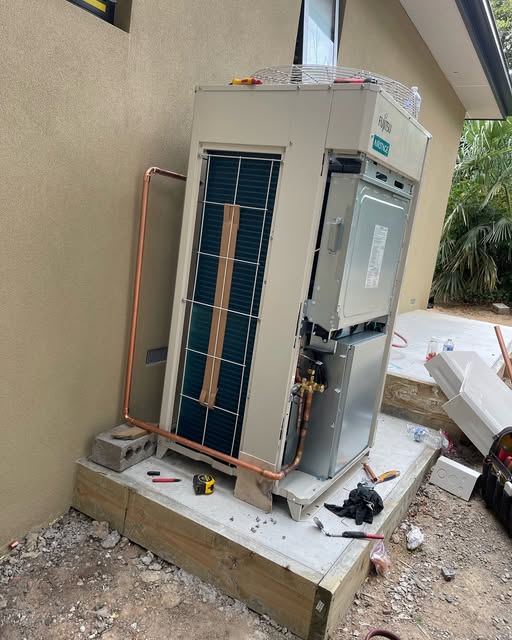 Fujitsu 26kW 3 Phase Ducted System